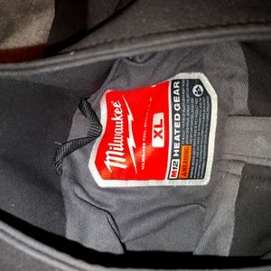 Milwaukee Xl heated jacket